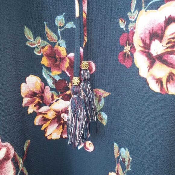 NWOT Xhilaration Empire Waist Floral Tie Front Size Medium - Picture 7 of 9